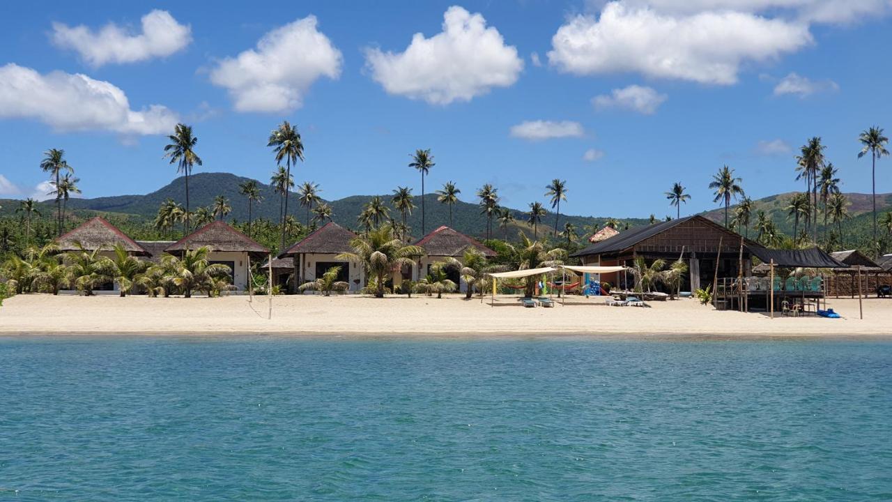 Footprints Beach Resort Agpudlos Extérieur photo