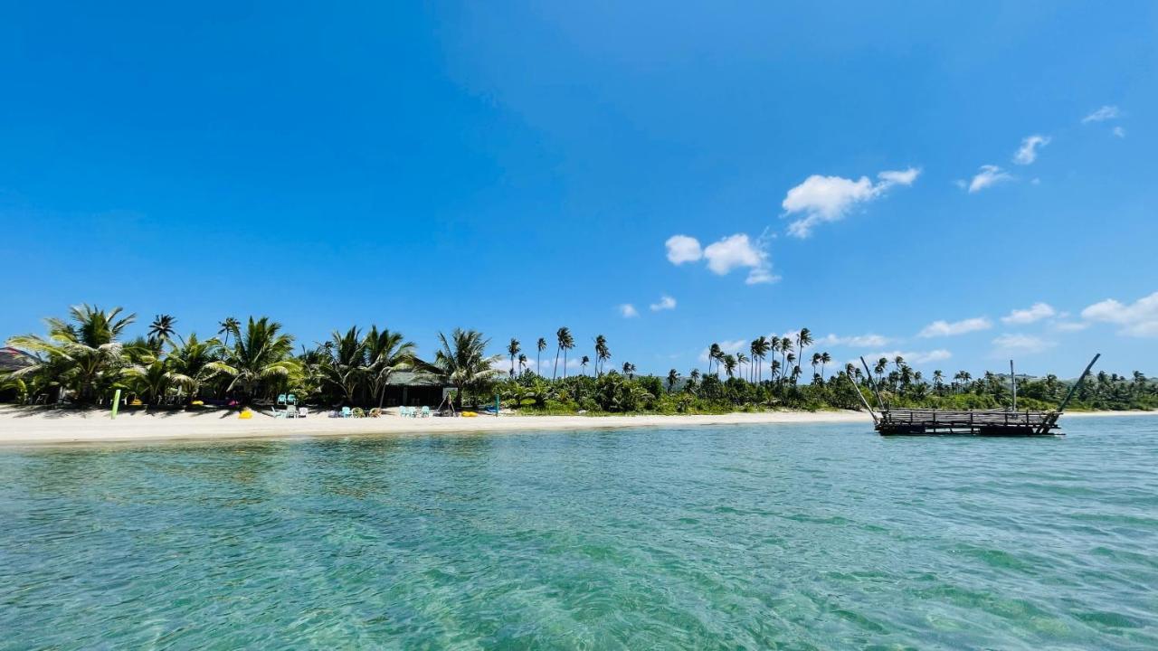 Footprints Beach Resort Agpudlos Extérieur photo