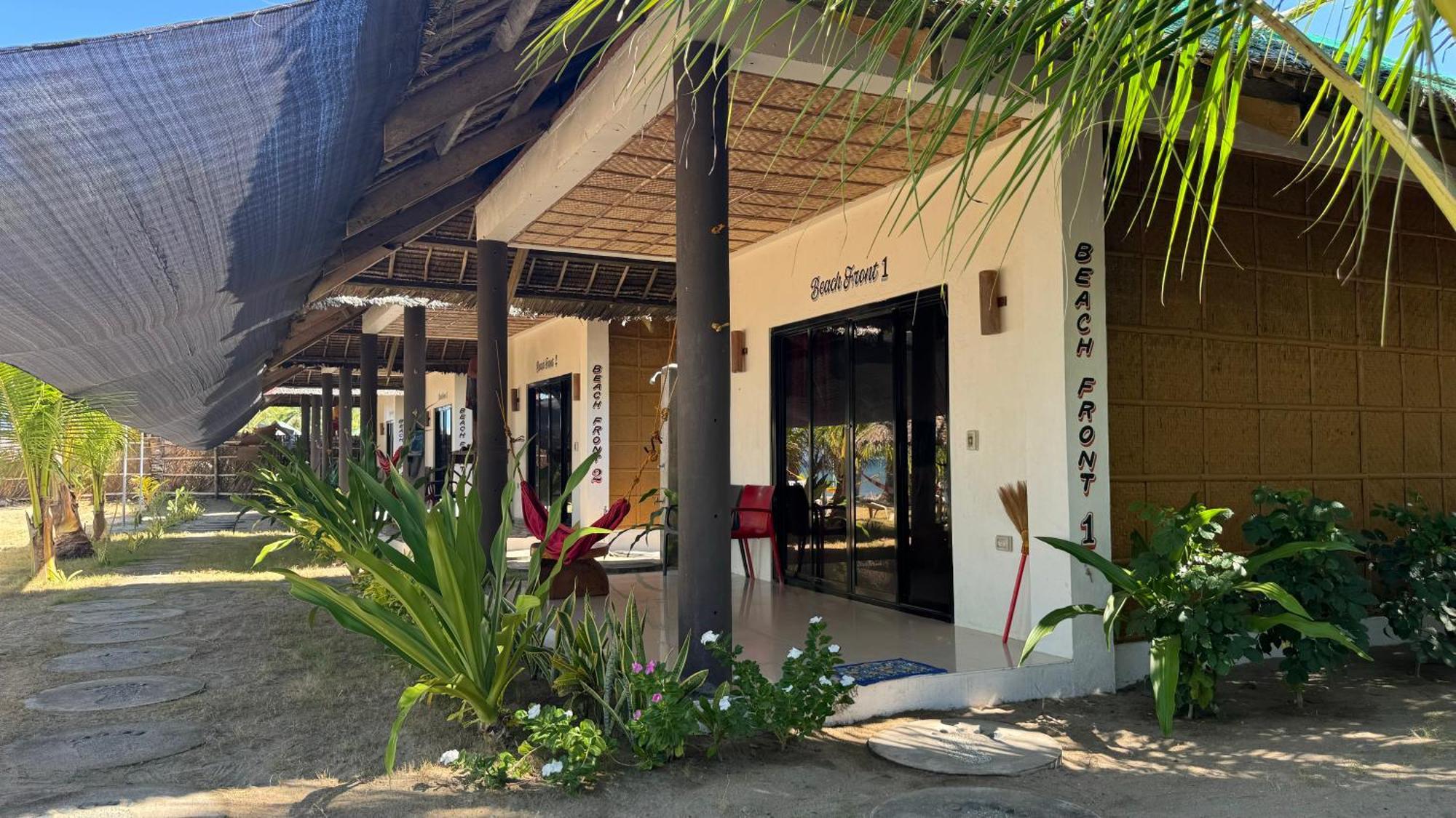 Footprints Beach Resort Agpudlos Extérieur photo