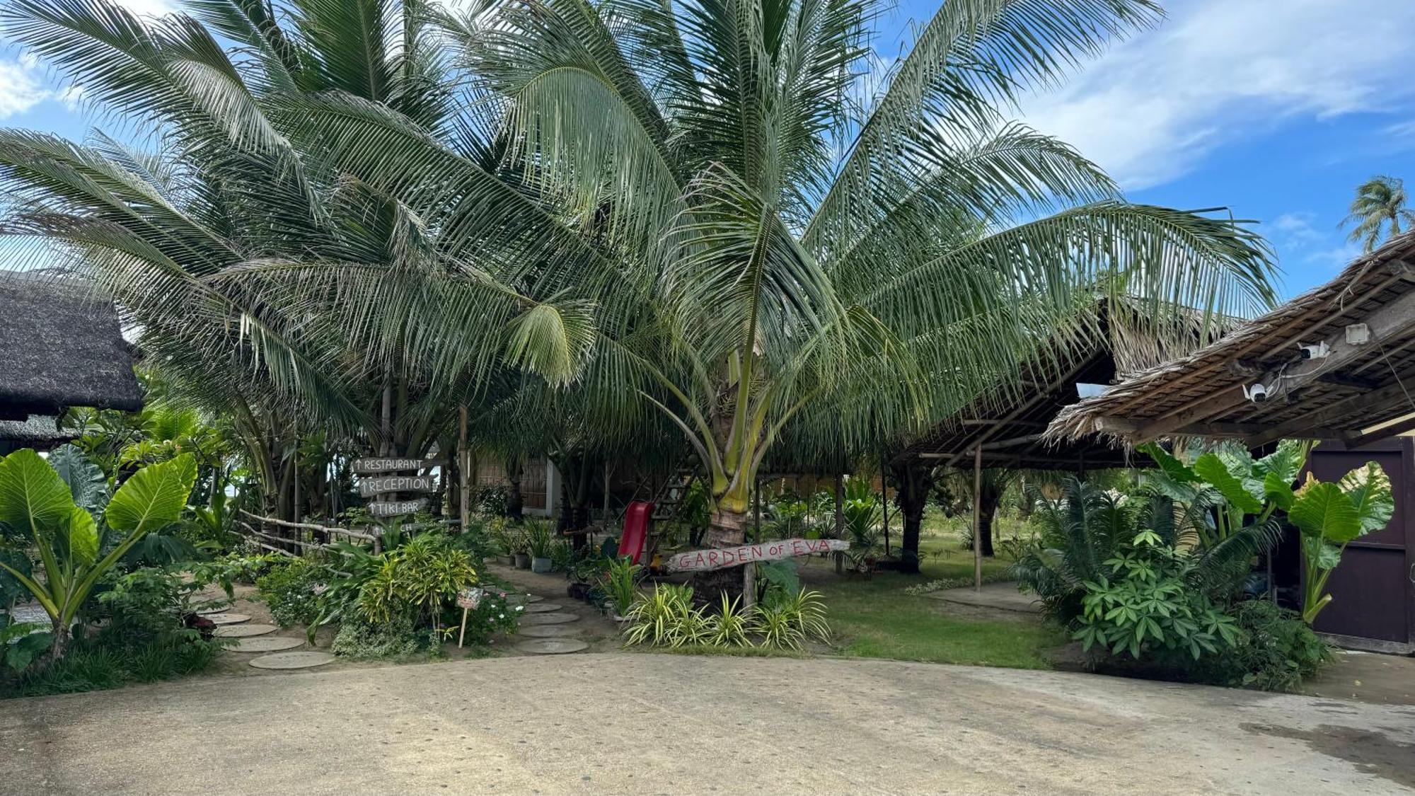 Footprints Beach Resort Agpudlos Extérieur photo