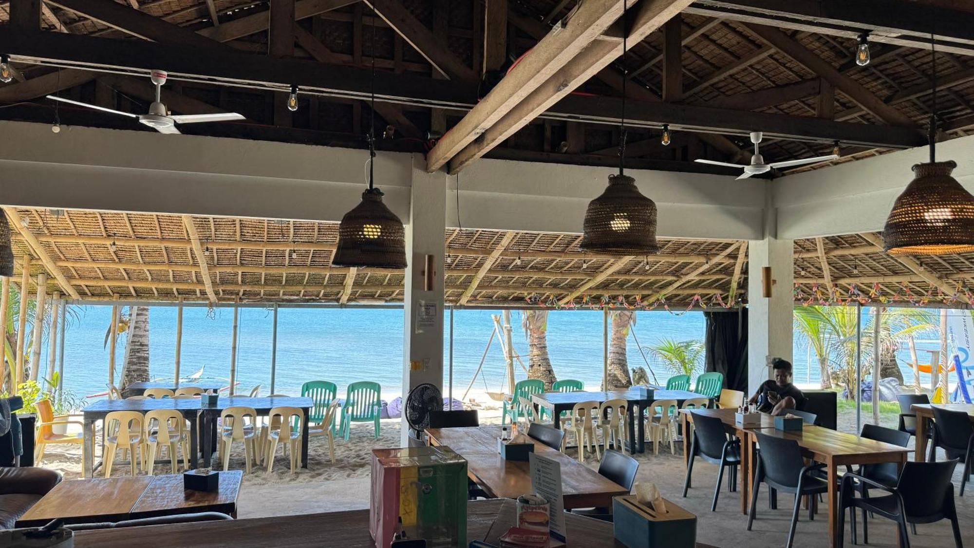 Footprints Beach Resort Agpudlos Extérieur photo